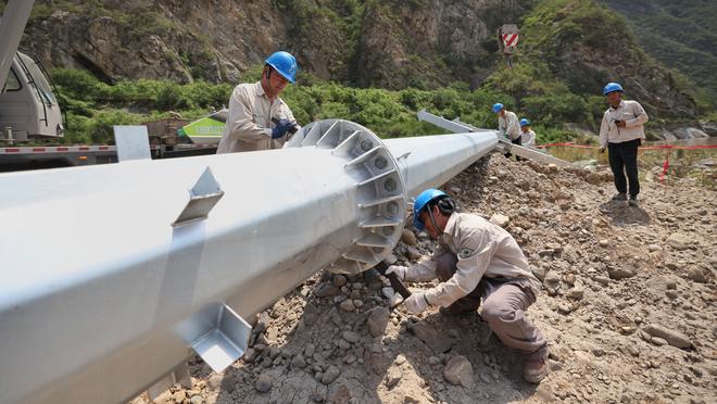 登贝莱：我的第一个足坛偶像是贝克汉姆 盼随巴黎赢得欧冠冠军